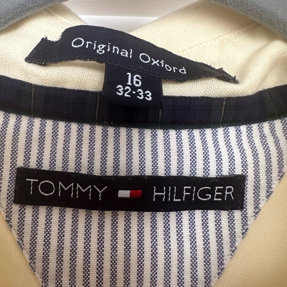 Beautiful Vintage Tommy Hilfiger Button Down, Sz L (16 32-33), Light Yellow - Picture 3 of 7